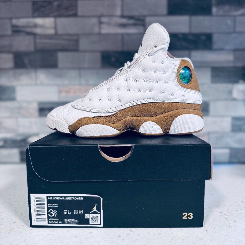 Nike Big Kids’ Air Jordan 13 Retro (GS) - Size 3.5Y